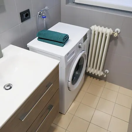 Velahouse By Design * Bellano