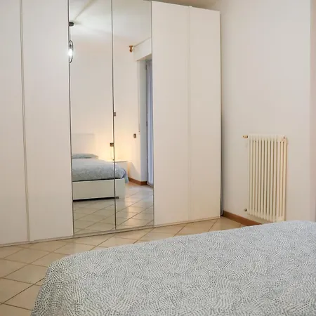 Velahouse By Design Διαμέρισμα Bellano